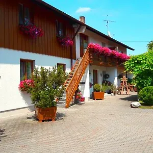  Gasthof Zum Krug
